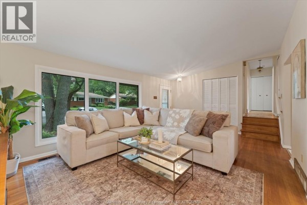 Family room - 4339 Ashfield Crescent, Windsor, ON N9G2G8 Photo 5