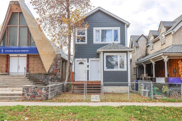 434 Elgin Avenue, Winnipeg