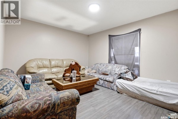 4pc Bathroom - 434 Halifax Street, Regina, SK S4R1T3 Photo 4