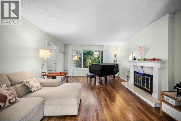 4340 Tiffin Crescent, Richmond, BC V7C4X8 Photo 5