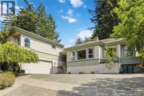 4343 Emily Carr Dr, Saanich, BC, photo 2