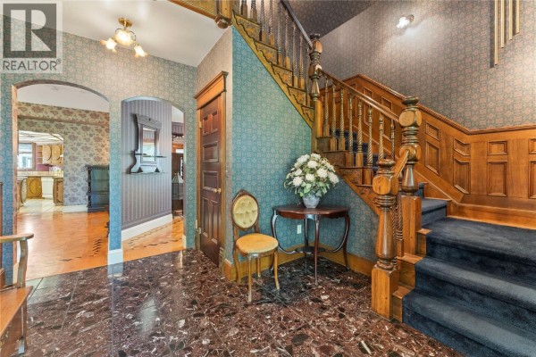 Living room - 4345 June Springs Road, Kelowna, BC V1W4C8 Photo 5