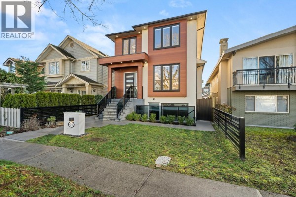 4346 Pender Street, Burnaby, BC V5C2M6 Photo 3