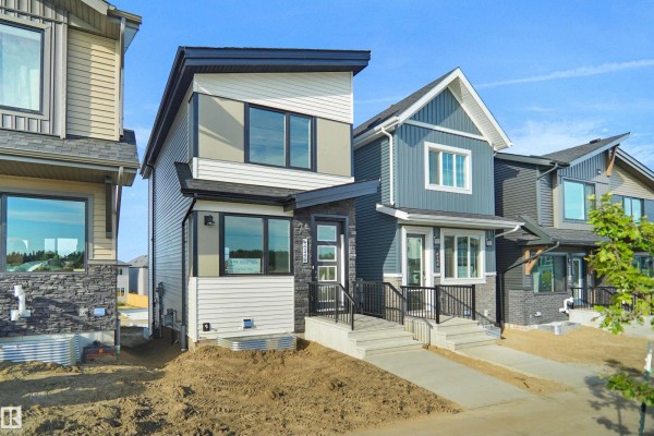 4348 Kinglet Dr Nw, Edmonton, AB, photo 2