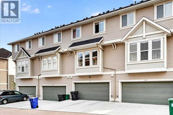435 South Point Lane Sw, Airdrie, AB, photo 3