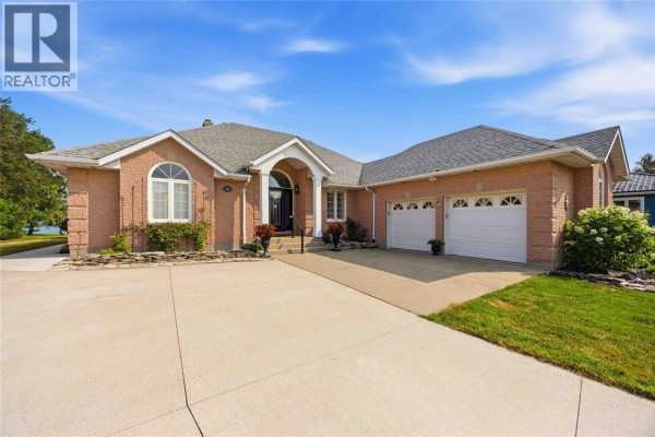 Storage - 4352 Lambton Lane, Plympton Wyoming, ON N0N1J6 Photo 4