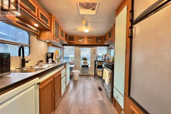 4354 Highway 3 Unit# 84, Keremeos, BC V0X1N1 Photo 5