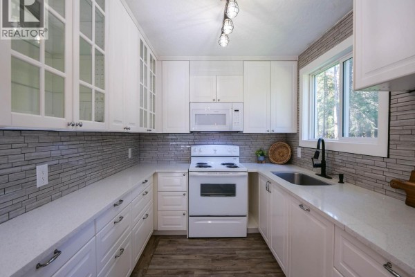 4358 Kiwi Road, Quesnel, BC, photo 2