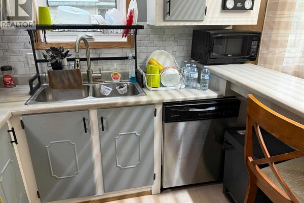 4pc Bathroom - 436 1 Street Sw, Falher, AB T0H1M0 Photo 5