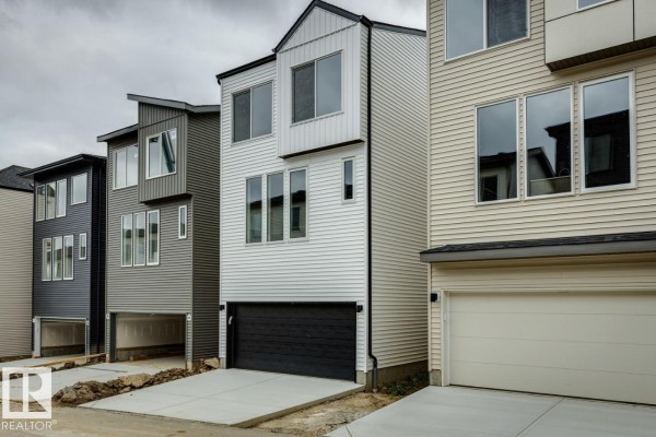 Kitchen - 436 31 St Sw, Edmonton, AB T6X3C8 Photo 3
