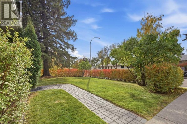 4pc Bathroom - 436 Arlington Drive Se, Calgary, AB T2H1S3 Photo 3