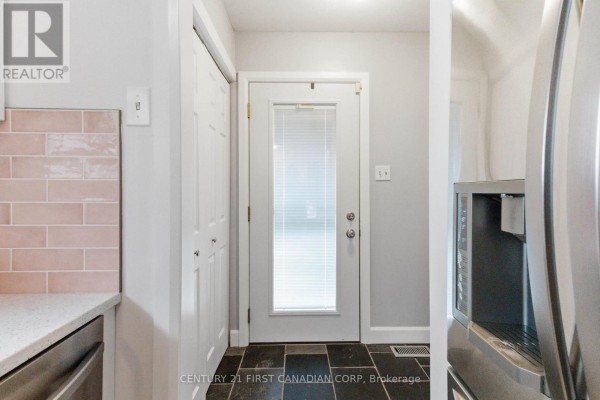 Bedroom - 436 Ferndale Avenue, London South, ON N6C2Z1 Photo 5