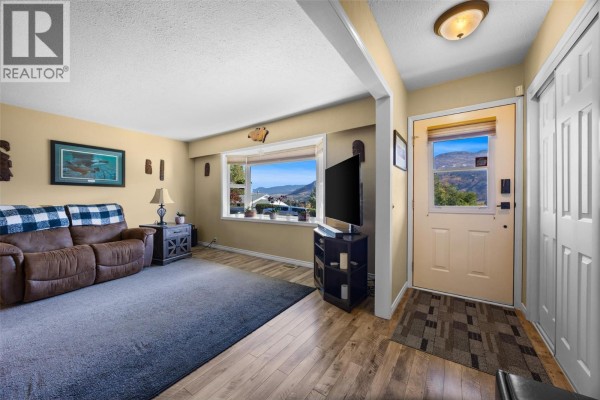 3pc Bathroom - 4362 Karindale Road, Kamloops, BC V2B8N1 Photo 3