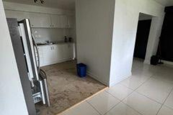 437 Lawrence Avenue W, Toronto, ON M5M1C3 Photo 4
