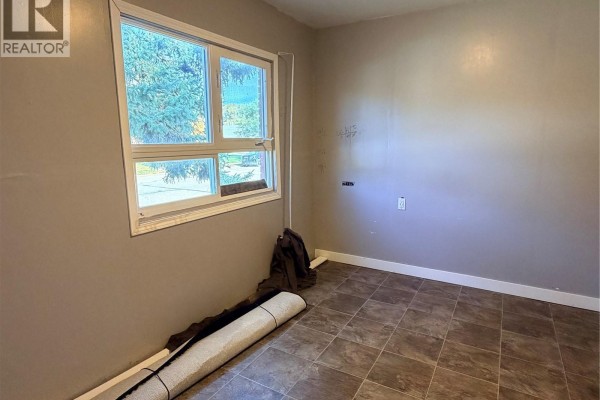 4pc Bathroom - 438 3rd Street, Estevan, SK S4A0P2 Photo 4