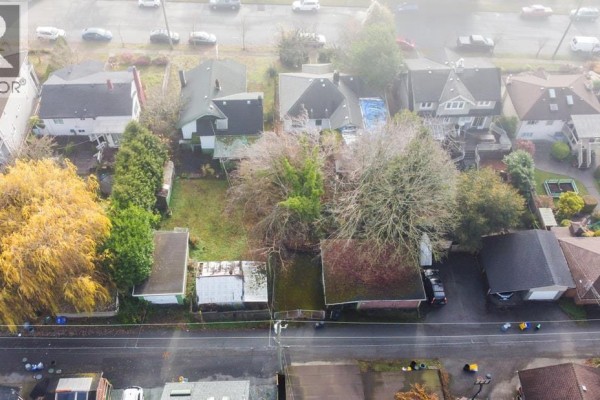 438 W 14th Street, North Vancouver, BC V7M1P7 Photo 5