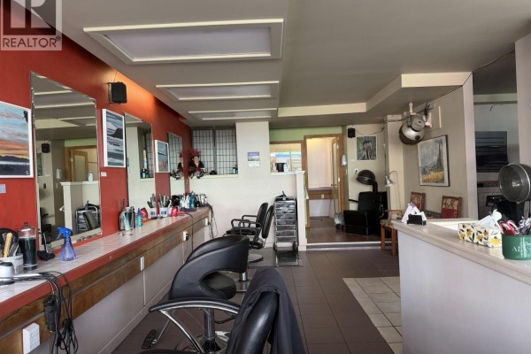 4384 W 10th Avenue, Vancouver