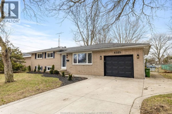 Storage - 4385 Huron Church Line Road, Lasalle, ON N8H1H3 Photo 4