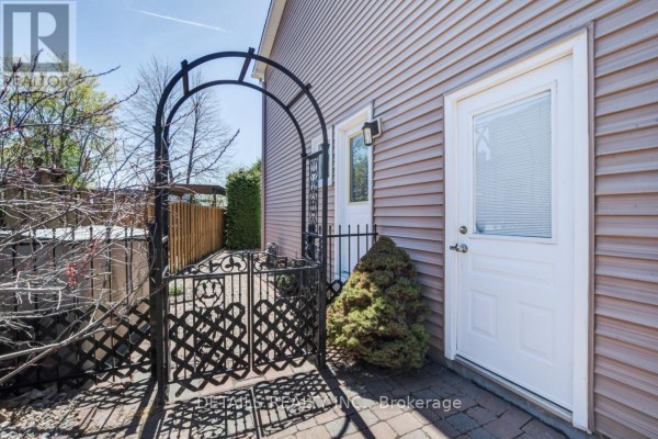 4388 Whittaker Crescent, Ottawa, ON K1B4P2 Photo 4