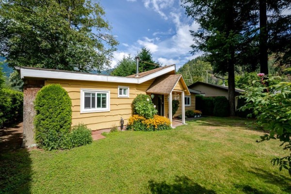 43885 Chestnut Lane, Mission, BC V0M1N0 Photo 2