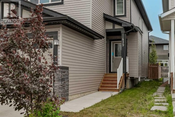 439 Bayview Way Sw, Airdrie, AB, photo 2