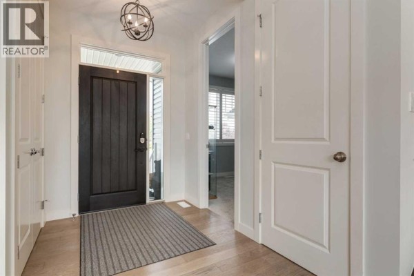 Foyer - 439 Canals Boulevard Sw, Airdrie, AB T4B2N9 Photo 2
