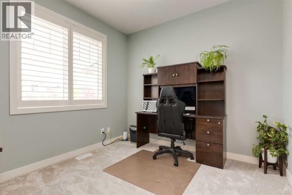 Living room - 439 Canals Boulevard Sw, Airdrie, AB T4B2N9 Photo 3