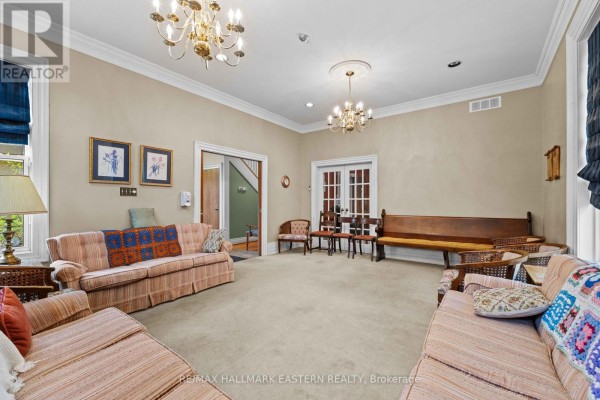 439 Rubidge Street, Peterborough, ON K9H4E4 Photo 5