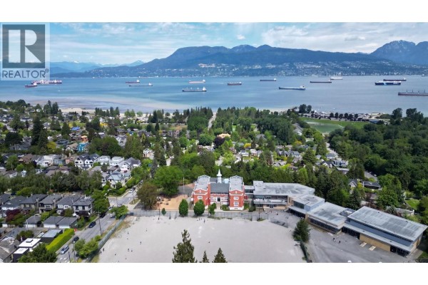 4399 Locarno Crescent, Vancouver, BC V6R1G2 Photo 4