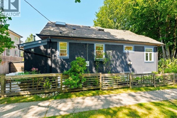 4399 Quebec Street, Vancouver, BC V5V3L4 Photo 4