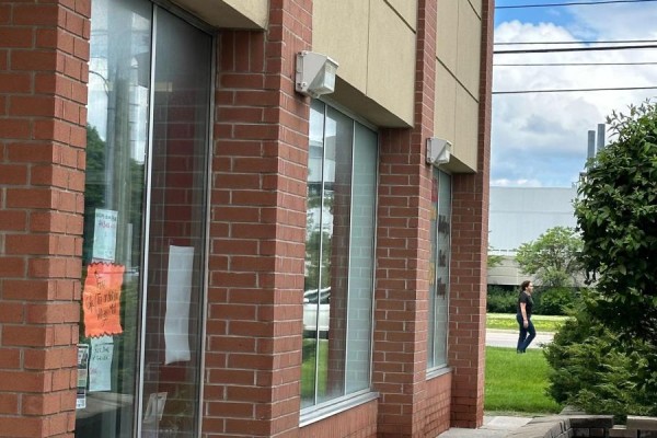 44 - 490 Chrysler Drive, Brampton, ON L6S0C1 Photo 2