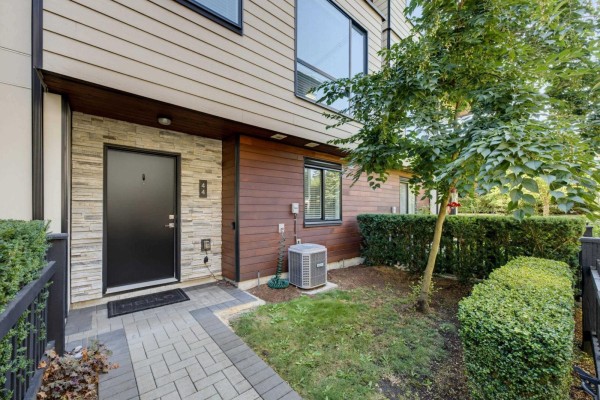 44 15688 28 Avenue, Surrey, BC V3Z0N1 Photo 2