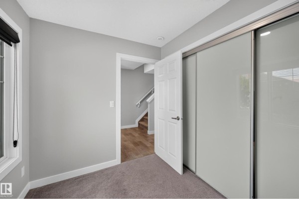 Den - #44 3025 151 Av Nw, Edmonton, AB T5Y3W4 Photo 4