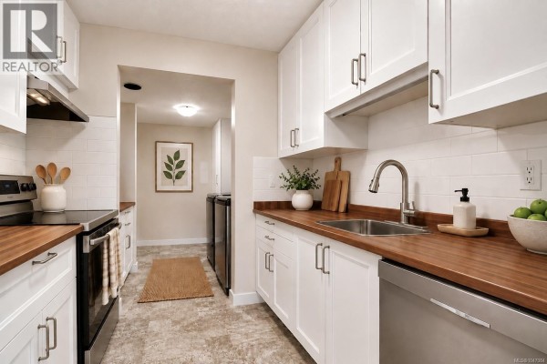 Storage - 44 840 Craigflower Rd, Esquimalt, BC V9A2X1 Photo 2