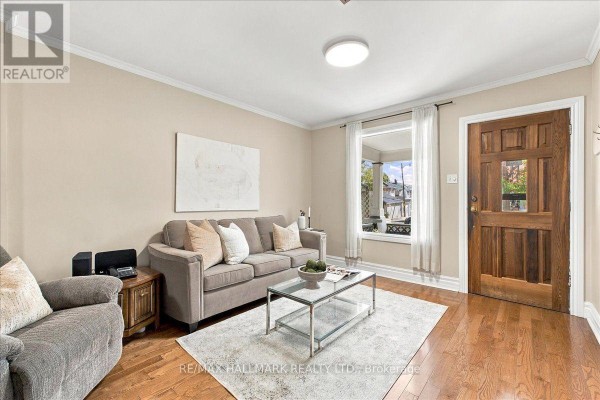 Bedroom - 44 Baltic Avenue, Toronto, ON M4J1S2 Photo 5