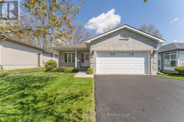 44 Beech Boulevard, Tillsonburg, ON, photo 2