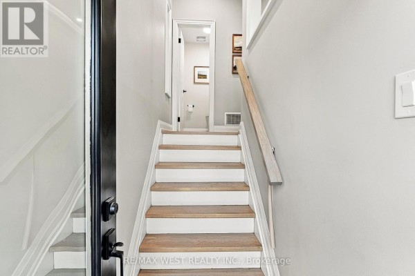 Bedroom 2 - 44 Bluewater Court, Toronto, ON M8V4A9 Photo 4
