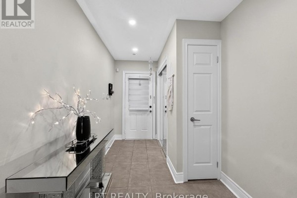 Bedroom 3 - 44 Cedar Lake Crescent, Brampton, ON L6Y0P9 Photo 5