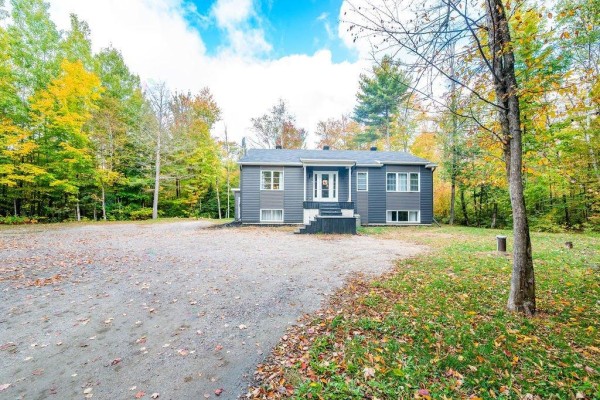 Family room - 44 Ch. Claude, Clarendon, QC J0X2Y0 Photo 3