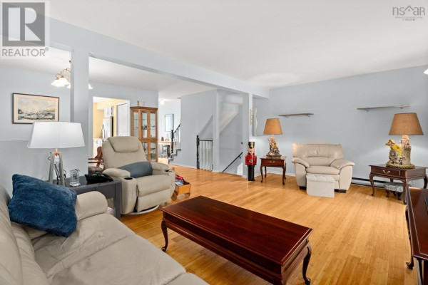 Living room - 44 Collins Grove, Dartmouth, NS B2W4E6 Photo 3