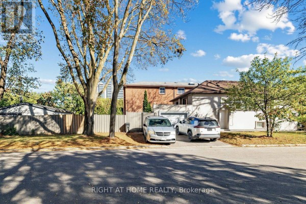 44 Connaught Avenue, Toronto, ON M2M1G6 Photo 5