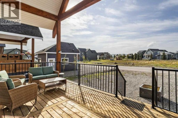 44 Cottageclub Lane, Rural Rocky View County, AB, photo 2