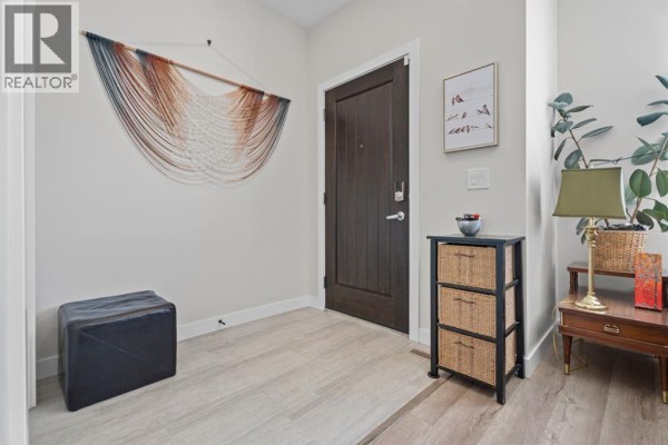 Living room - 44 D'arcy Boulevard, Okotoks, AB T1S5S7 Photo 4