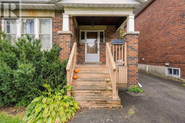 Laundry room - 44 Dalewood Crescent, Hamilton, ON L8S4B6 Photo 2