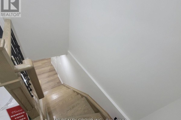 44 Dorothy Britton Drive, Markham, ON, photo 2