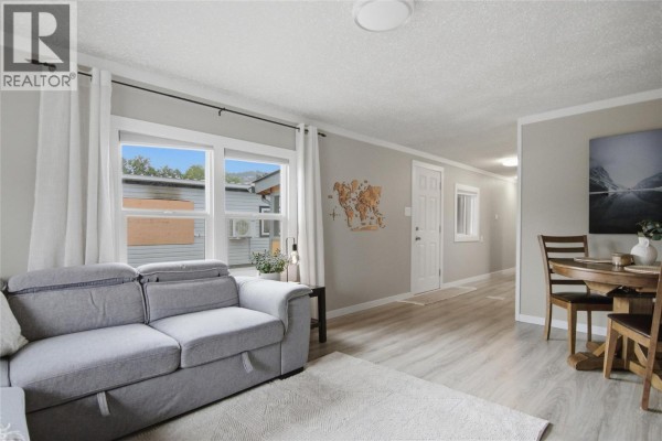 Family room - 44 Edward Street Unit# 44e, Kamloops, BC V2B4G1 Photo 5