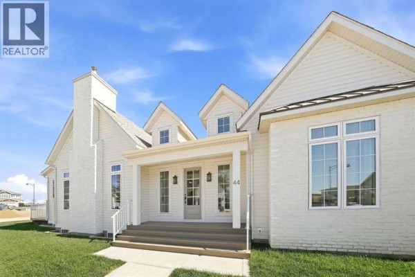 5pc Bathroom - 44 Everson Close, Red Deer, AB T4P0X5 Photo 2