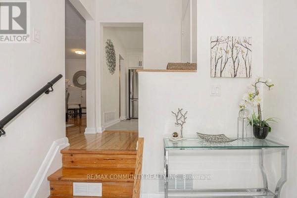 Dining room - 44 Falaise Road, Toronto, ON M1E3B8 Photo 2