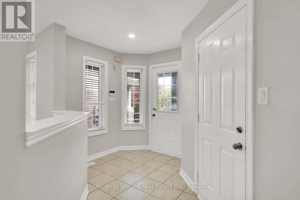 Bedroom 2 - 44 Fallstar Crescent, Brampton, ON L7A2J6 Photo 3
