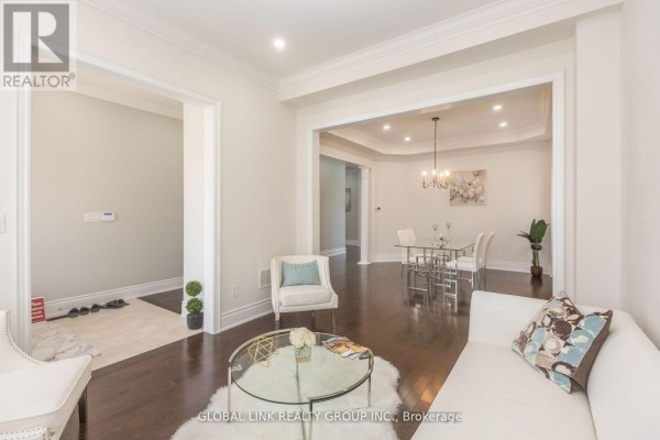 Family room - 44 Golden Hawk Drive, Hamilton, ON L4B1W8 Photo 4
